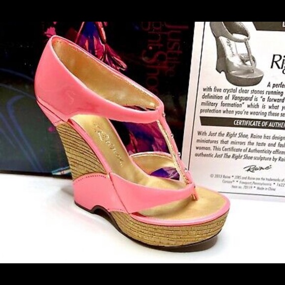 Brand New RARE Just The Right Shoe‘VANGUARD’ by Lorraine Vail (Raine) - COA - Picture 8 of 9